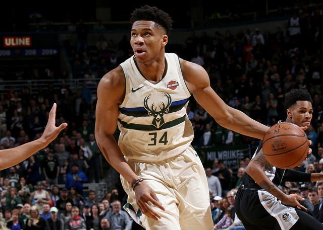 他把触球点 他把触球点